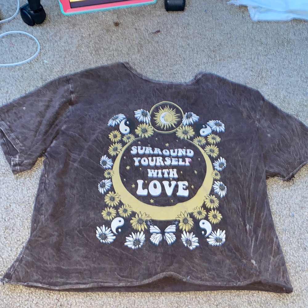 brown cropped t shirt “surround yourself with love”